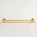 wieszak-lazienkowy-na-reczniki-podwojny-zloty-qube-model-2-gold-balneo-marka-balneo