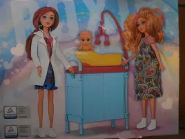elefun-lalka-roxie-mama-u-ginekologa-akcesoria