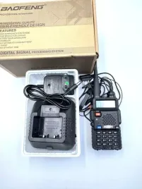 krotkofalowka-walkie-talkie-baofeng-uv-5r-8w-pmr-radiotelefon-duzy-zasieg