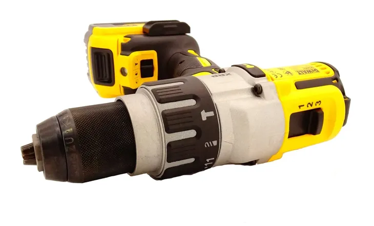 wiertarko-wkretarka-dewalt-dcd996p2-napiecie-v-18-v
