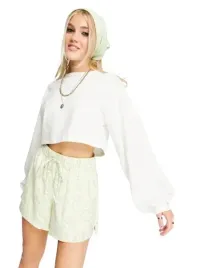 urban-bliss-bluza-krotka-klasyczna-biala-42-1asj