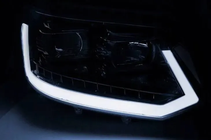 lampy-przednie-nowe-vw-t5-10-15-led-tube-black-t6-look-drl-lift-producent-czesci-junyan