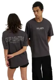 yourturn-grafitowy-tshirt-z-napisem-i-okraglym-dekoltem-miejski-xl-kwm