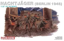 1-35-nachtjager-berlin-1945-niemieccy-zolnierze