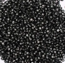 koraliki-litery-alfabetu-czarno-biale-o-75-mm-500-szt