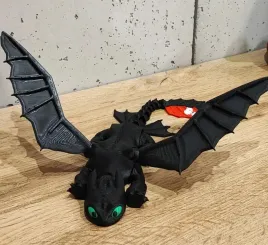 flexi-szczerbatek-nocna-furia-toothless-jak-wytresowac-smoka-tik-tok