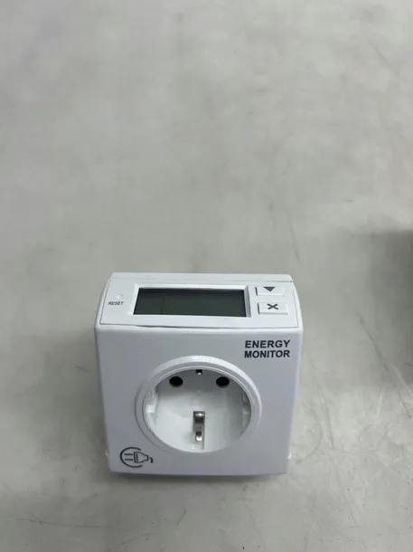 gniazdo-elektryczne-scienne-rev-biale-liczba-gniazdek-1-szt