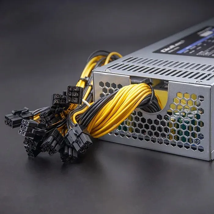 qoltec-zasilacz-pci-e-1850w-or-80-plus-platinum-or-data-mining