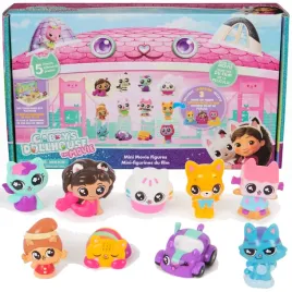 koci-domek-gabi-zestaw-mini-figurek-13-sztuk-podstawki-i-tlo-dekoracyjne