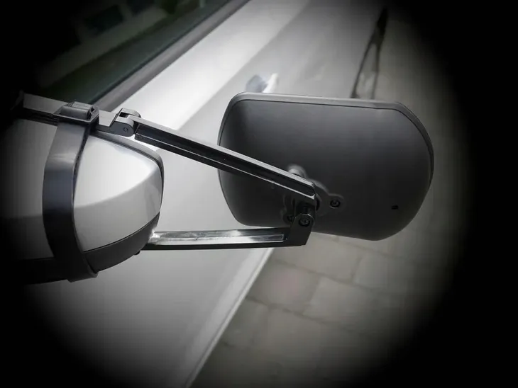 lusterko-dodatkowe-do-holowania-plus-martwe-pole-producent-czesci-dbautomotive
