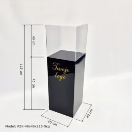 postument-z-kloszem-logo-podest-z-plexi-czarnej-40x40x115cm-na-wystawe