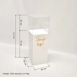 postument-z-kloszem-logo-podest-z-plexi-opal-40x40x115cm-na-wystawe-kubik