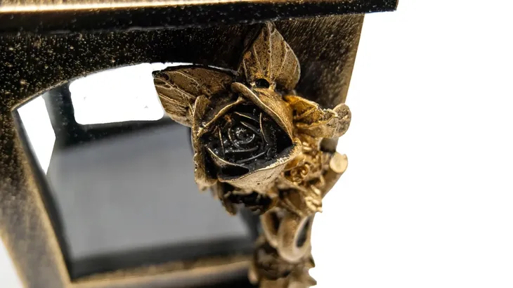 znicz-zywica-kapliczka-drzewo-ciezka-odporna-28-cm-typ-inny