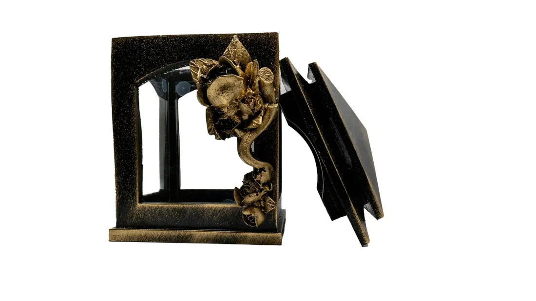 znicz-zywica-kapliczka-drzewo-ciezka-odporna-28-cm-stan-nowy