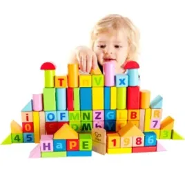 zestaw-edukacyjnych-klockow-drewnianych-z-literami-i-cyframi-w-pastelowych