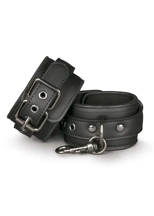 kajdanki-black-leather-handcuffs