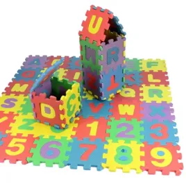 mata-piankowa-puzzle-dla-dzieci-litery-i-cyfry-36-elementow-6x6-cm
