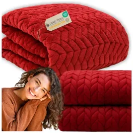 koc-narzuta-wytlaczana-200-x-220-cm-czerwona-jodelka-prezent-miekki-cieply