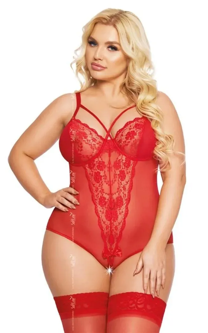 amanda-red-3xl