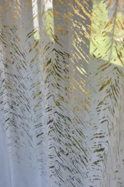 firana-z-etaminy-velvet-glow-zloty-print-140x250-na-przelotki-or-biala