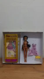disney-lalka-jasmine-i-roszpunka-szafa-garderoba-z-ubraniami-i-akcesoriami