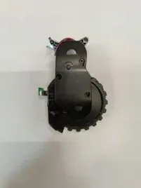 prawe-kolo-do-robota-sprzatajacego-dreame-d9-max-gen-2
