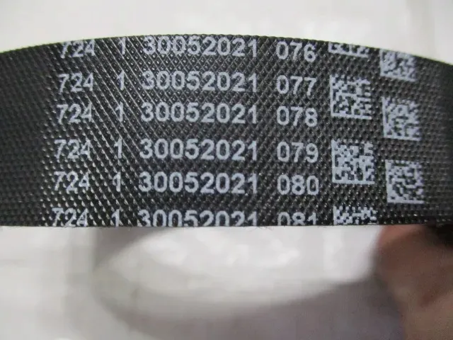 pasek-wzdl-db-124-3-0d-84-stan-nowy-typ-silnika-benzyna-diesel