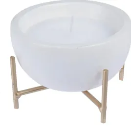 swieczka-w-betonowej-oprawce-na-zlotych-nozkach-80-g-biala