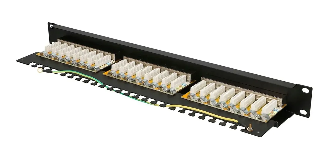 extralink-cat5e-stp-v2-or-patchpanel-or-24-porty-stan-nowy