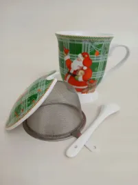 kubek-z-zaparzaczem-swiety-mikolaj-boze-narodzenie-sitko-lyzeczka