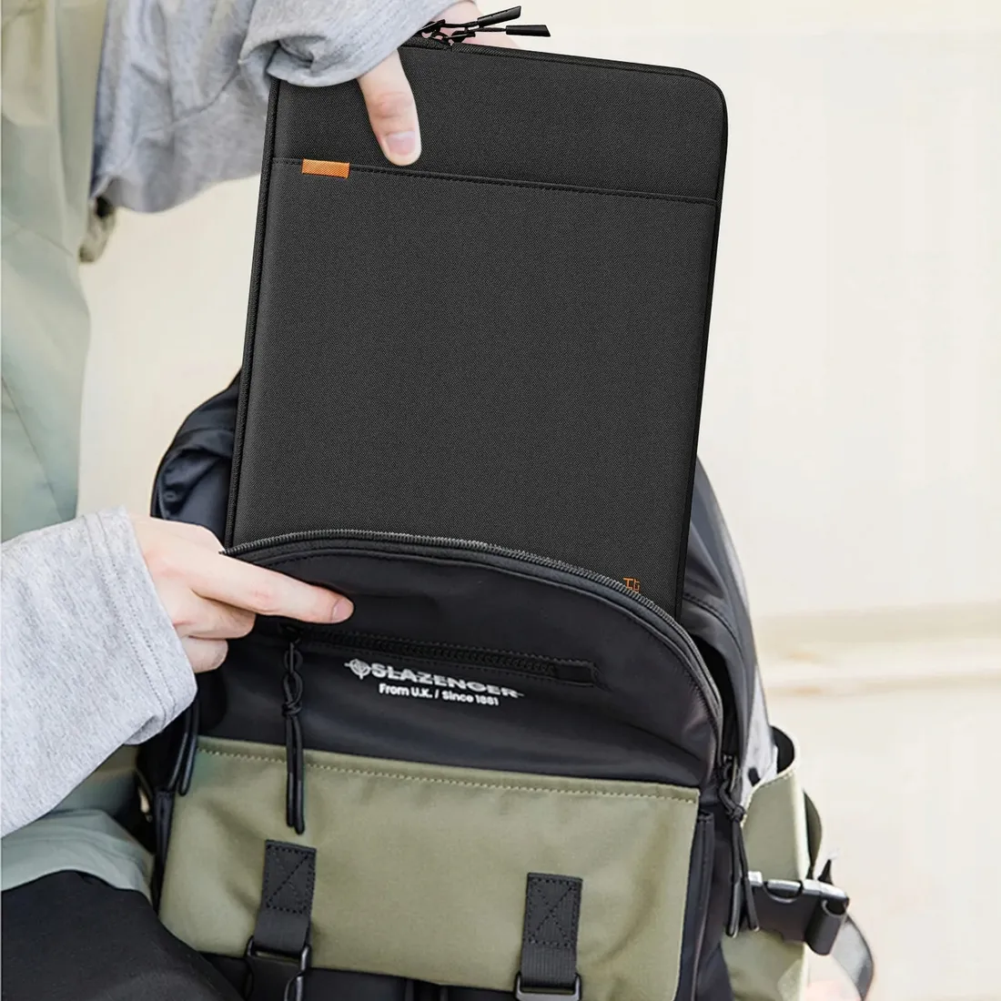 torba-tech-protect-defender-15-16-do-laptopa-czarna
