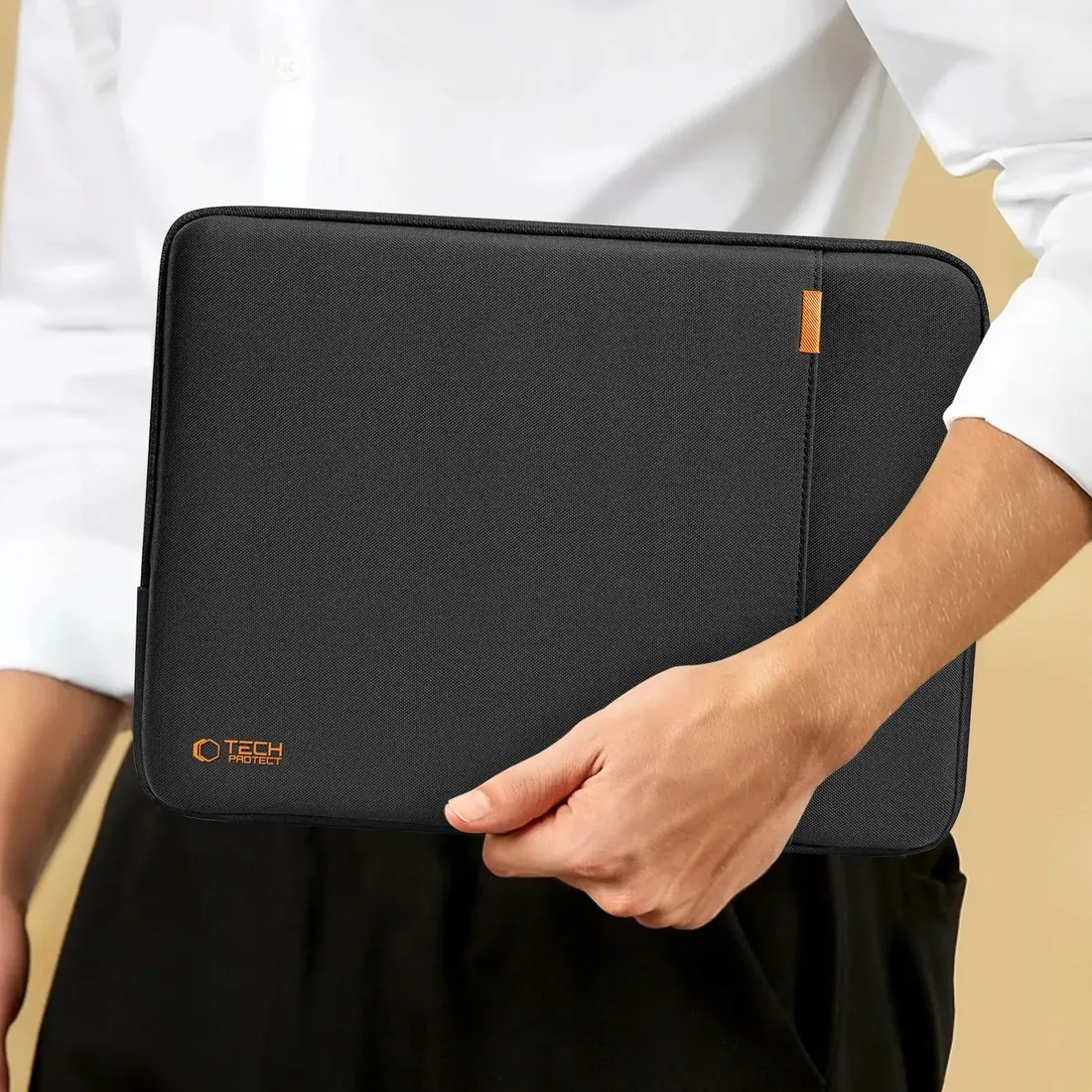 torba-tech-protect-defender-15-16-do-laptopa-czarna