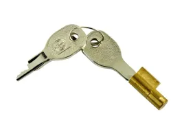 zabezpieczenie-zaczepu-zamek-kluczyk-zaczep-warto