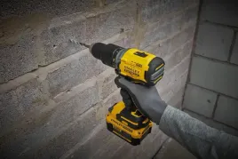 wiertarko-wkretarka-z-udarem-50nm-18v-2aku-2ah-stanley-fatmax-sfmcd711d22