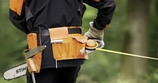 tasma-miernicza-metalowa-25m-do-pomiarow-w-lesie-stihl-rodzaj-miara-zwijana