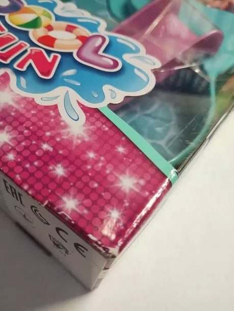 lalka-steffi-w-basenie-bobas-marka-simba