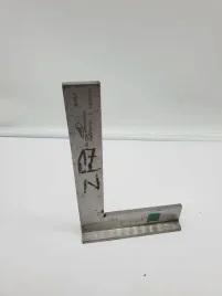 katownik-ze-stopka-limit-200x130-mm