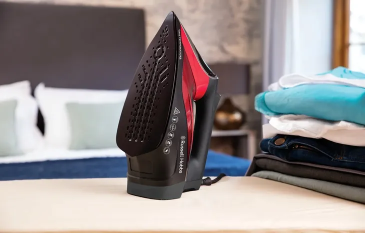 zelazko-russell-hobbs-25090-56-komunikacja-lampka-kontrolna-wskaznik-poziomu-wody