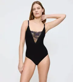 triumph-body-koronkowe-bez-fiszbin-wild-gardenia-florale-bs-xl
