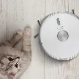 robot-sprzatajacy-concept-vr3125-komunikacja-wyswietlacz