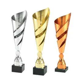 komplet-zestaw-pucharow-nagroda-turniej-konkurs-zawody-nadruk-35-37-cm