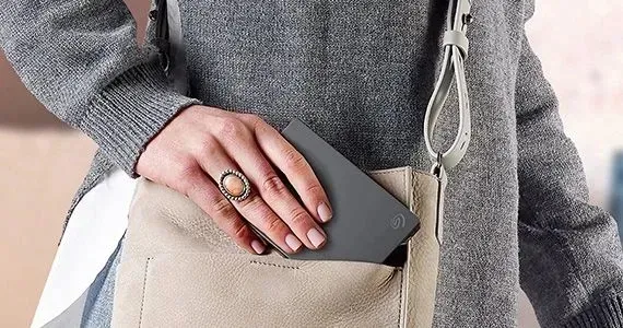 dysk-basic-4tb-25-stjl4000400-szary-waga-z-opakowaniem-0-27-kg