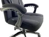 fotel-obrotowy-do-biurka-titan-black-fabric-basic-prototype-funkcje-dodatkowe-podnozek-poduszka-na-zaglowek-rozkladanie