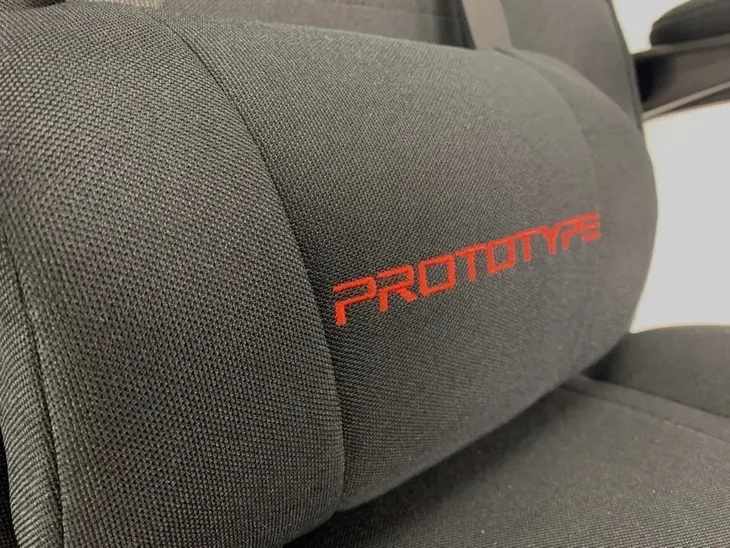 fotel-obrotowy-do-biurka-titan-black-fabric-basic-prototype-wysokosc-mebla-123-cm