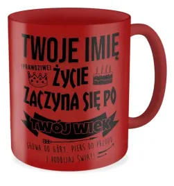kubek-czerwony-na-urodziny-twoje-imie-twoj-wiek-zycie-zaczyna-sie-po