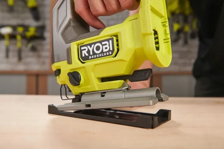 rjs18bl-0-18v-one-bezszcz-wyrzynarka-waga-urzadzenia-1-9-kg