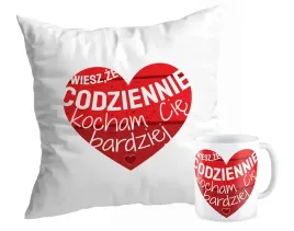 zestaw-poduszka-kubek-walentynki-kocham-cie