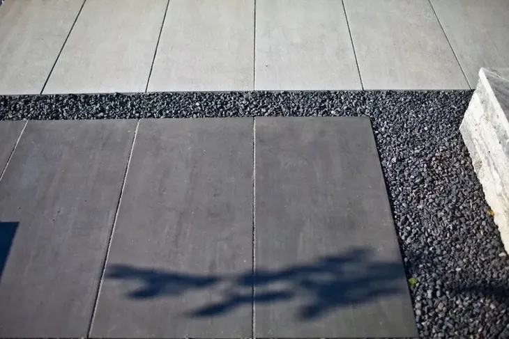 grys-bazaltowy-bazalt-8-16-mm-kamien-ogrod-big-bag-1200kg-12t-rodzaj-kamienie-ogrodowe