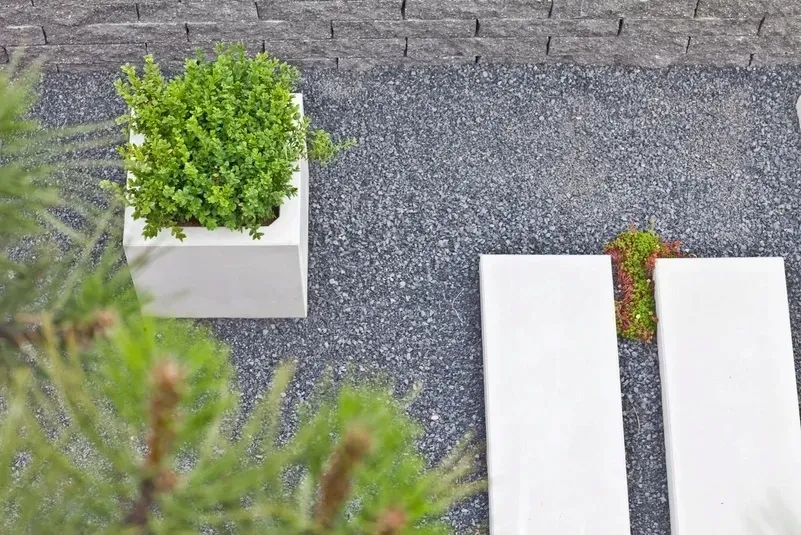 grys-bazaltowy-bazalt-8-16-mm-kamien-ogrod-big-bag-1200kg-12t