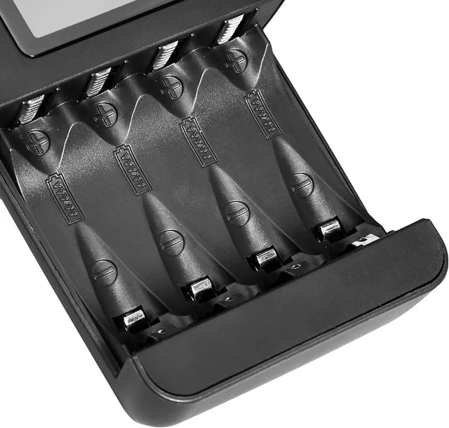 ladowarka-amazon-basic-v-6680-eu-4-aa-aaa-stan-powystawowy-marka-amazonbasic